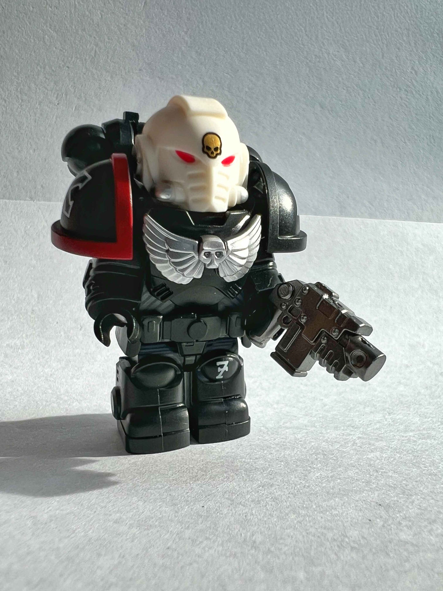 Custom Raven Guard Minifigure with Power Armor, Bolt Pistol & Plasma Rifle