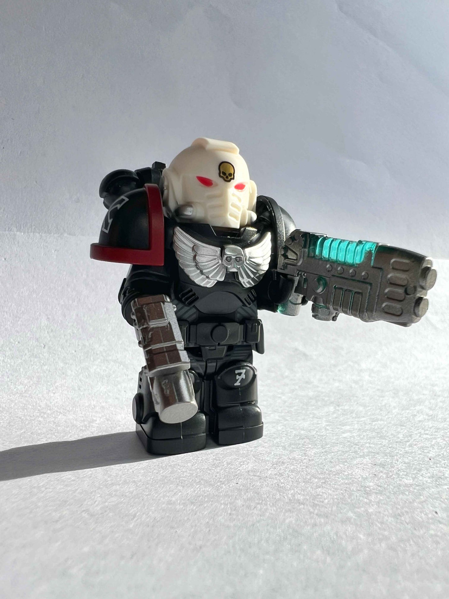 Custom Raven Guard Minifigure with Power Armor, Bolt Pistol & Plasma Rifle