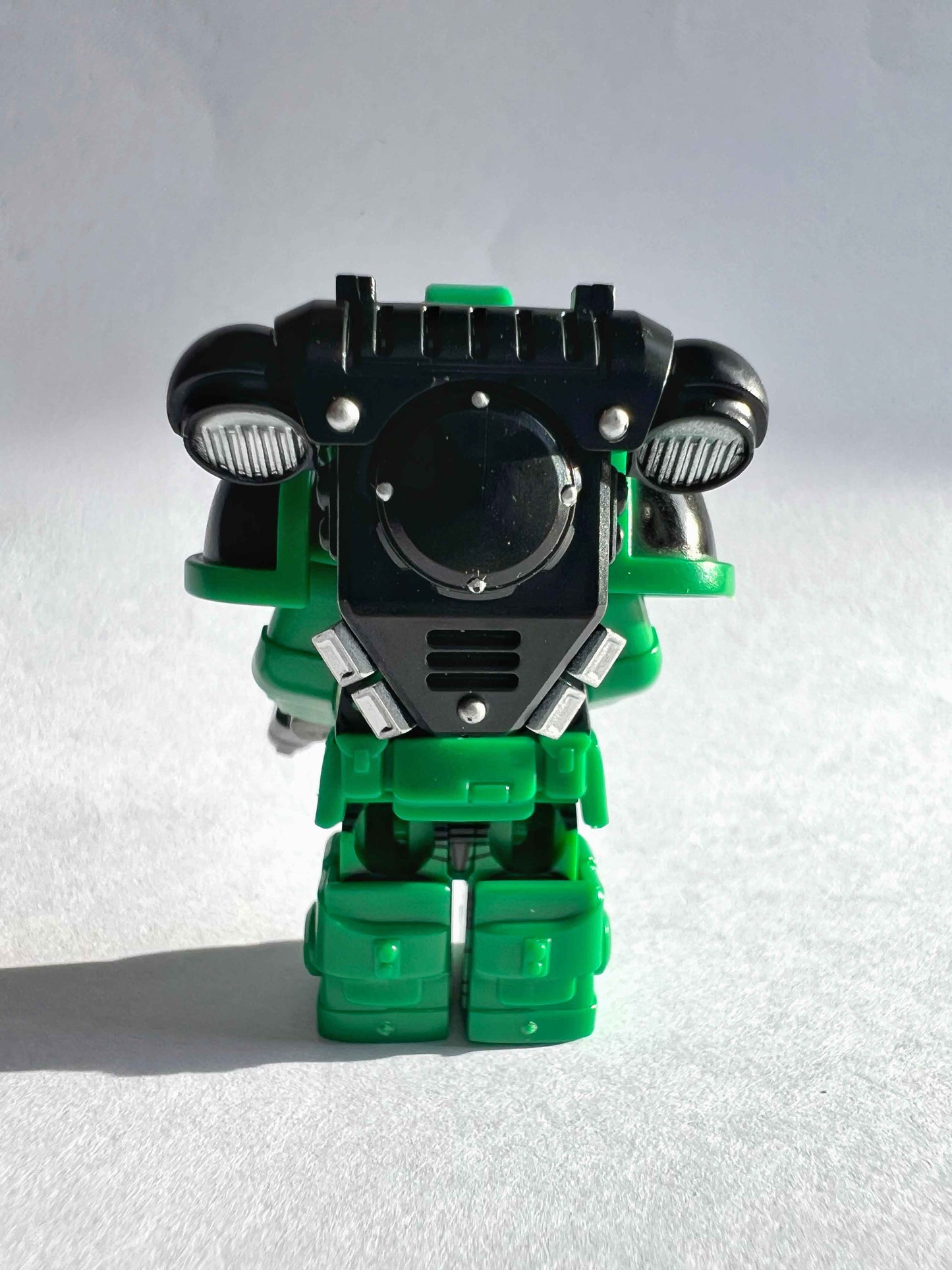 Custom Salamanders Minifigure with Power Armor, Chainsword & Plasma Pistol